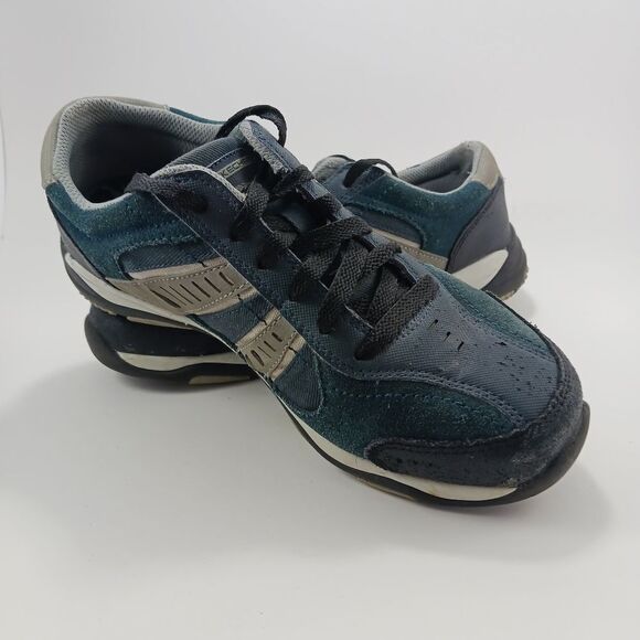 Skechers Larson Men's Suede Classic Fit Shoe. Blue/Gray. Size 7 - Picture 3 of 14